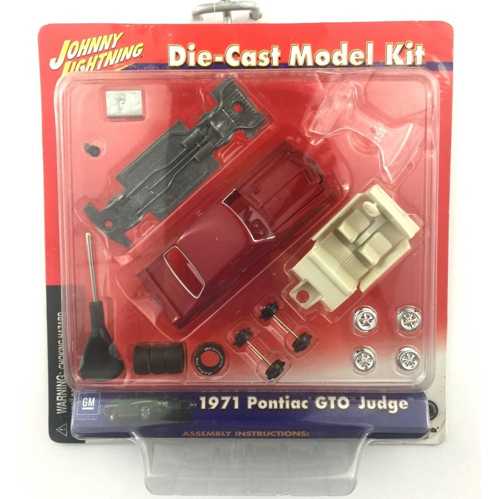 Johnny Lightning Model Kit 1971 71 Pontiac GTO Judge Red Car Die Cast 1/64 Scale
